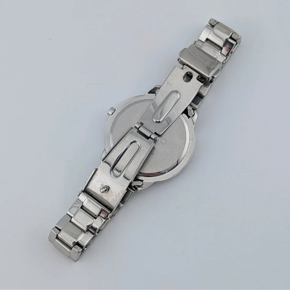 Seiko Recraft Solar V137-0BS0 Swarovski Crystal Bezel Sapphire Black Dial Watch